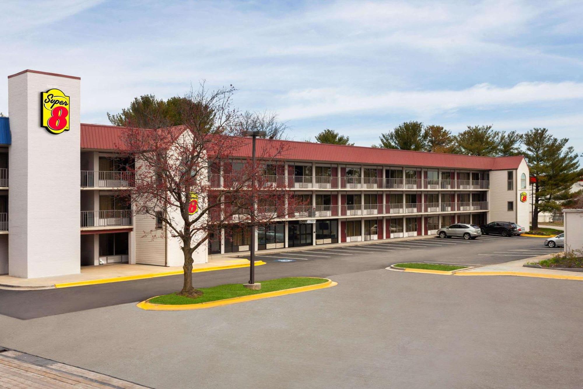 Super 8 By Wyndham Baltimore Northwest Windsor Mill Exteriör bild